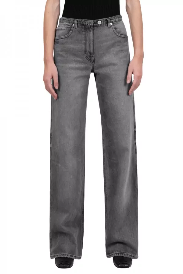 Relaxed straight jean