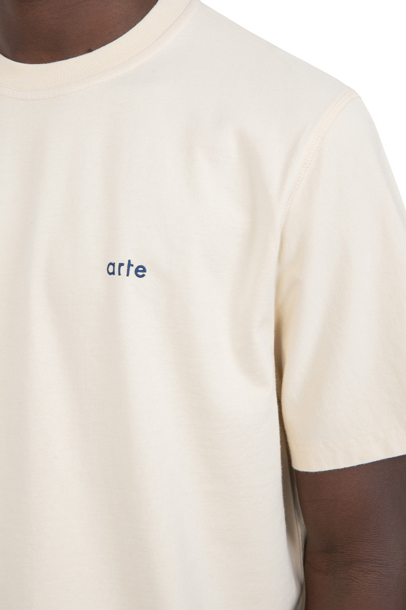 Arte T-shirt 24 circle crème