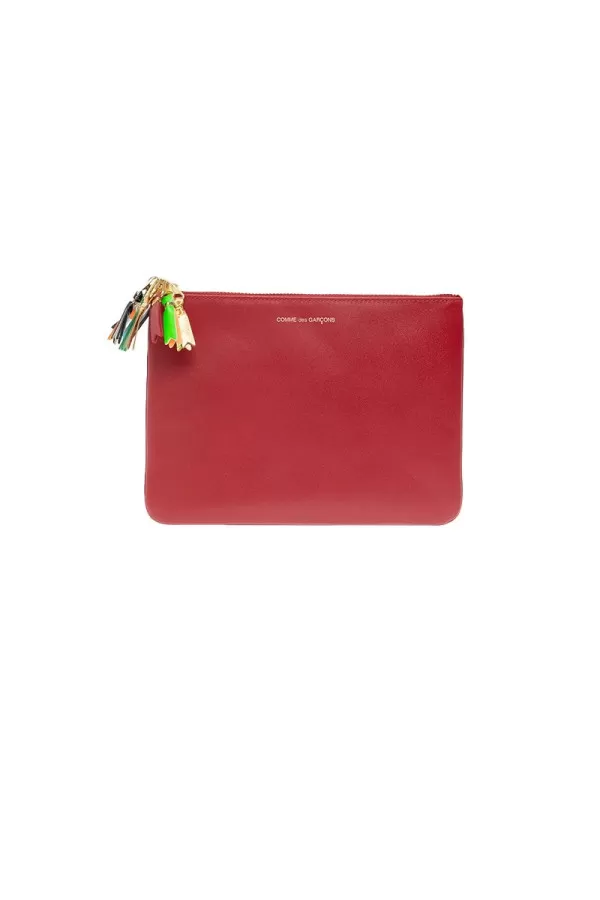 Red classic pouch