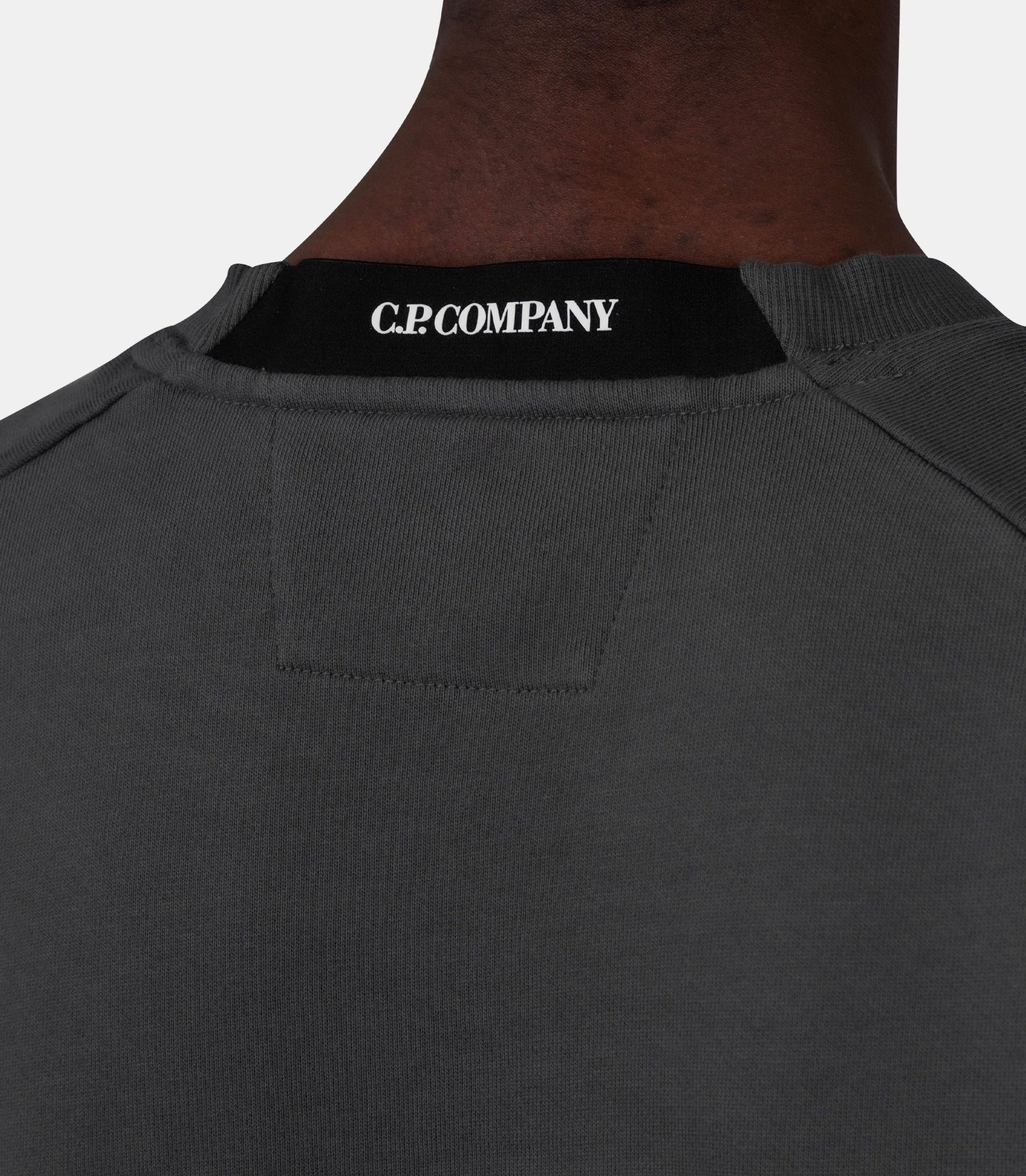 Crewneck diagonal - 20CMSS713A-005086W-921-S - C.p. company