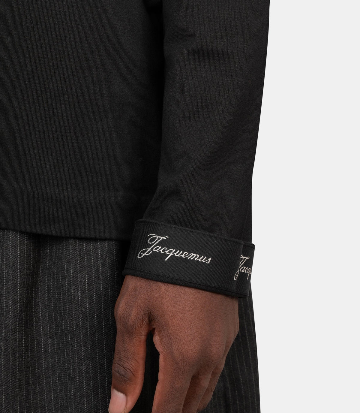 Le t-shirt rond carré-26ETSM00622AJ00254-990-XS-Jacquemus