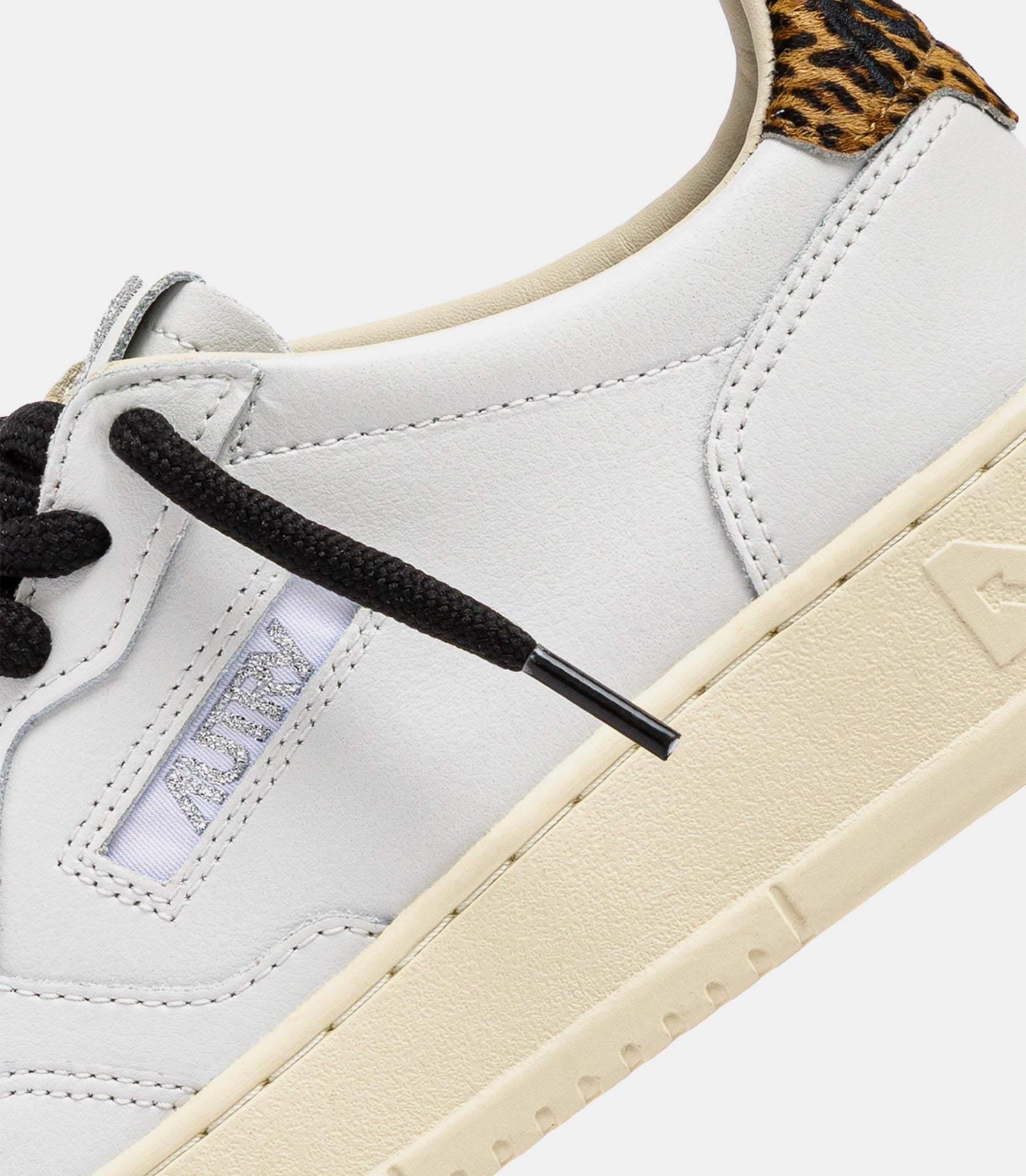 Medalist low - AULW-OC01-37 - Autry