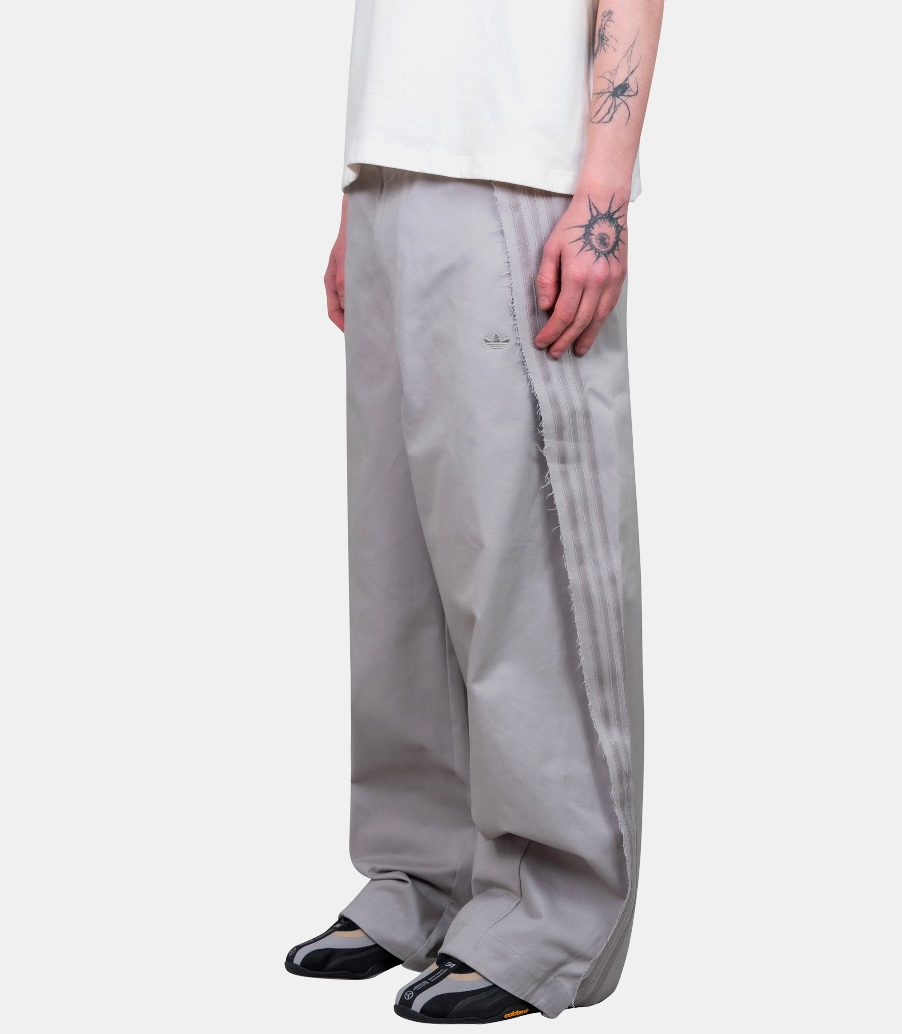 Pantalon bad bunny x mercedes - KD7595-S - Adidas