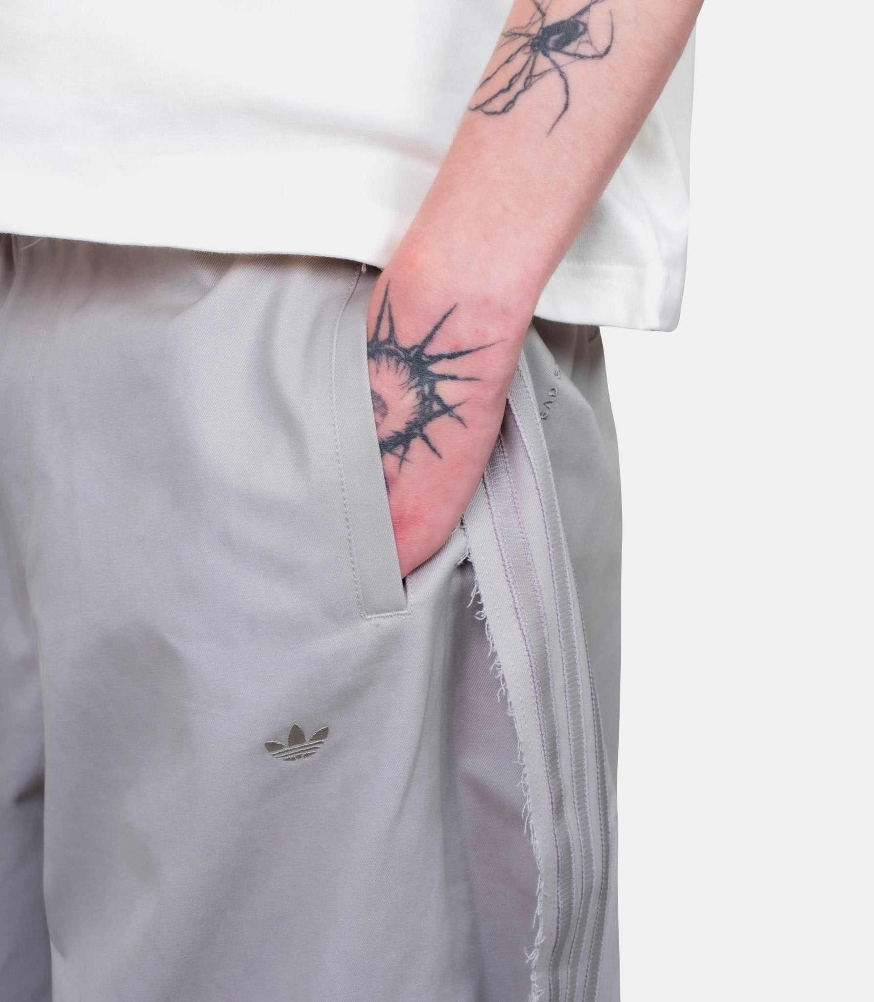 Pantalon bad bunny x mercedes - KD7595-S - Adidas