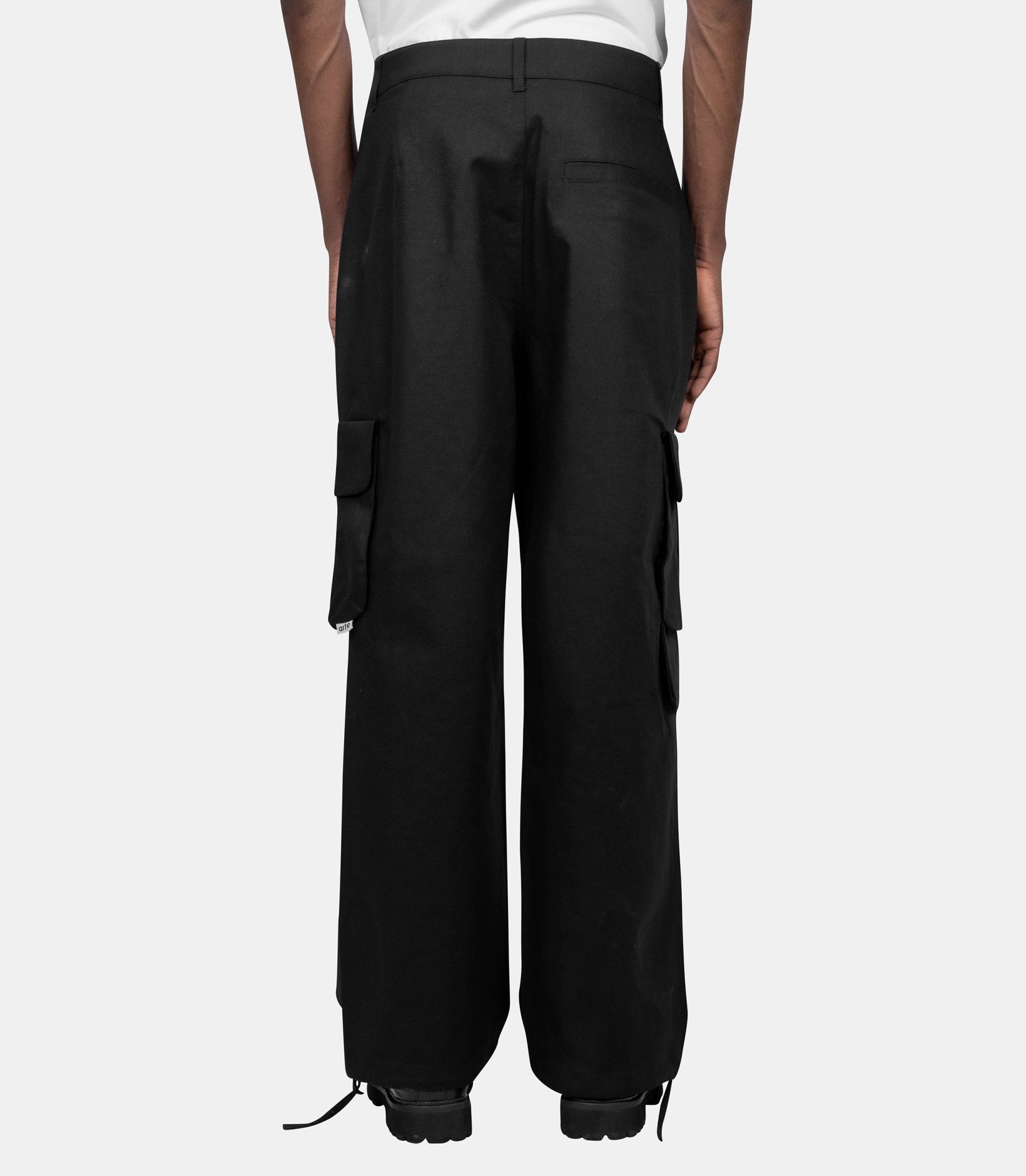Pantalon cargo en lin - SS26-039P-28 - Arte