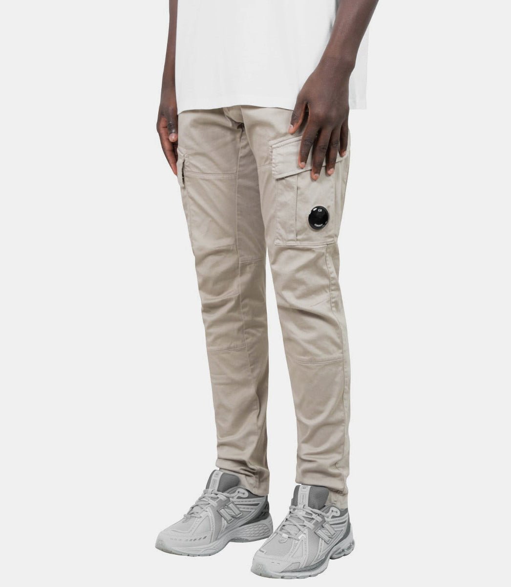 Pantalon cargo en satin stretch18CMPA056A - 005694G - 327 - 44C.p. company
