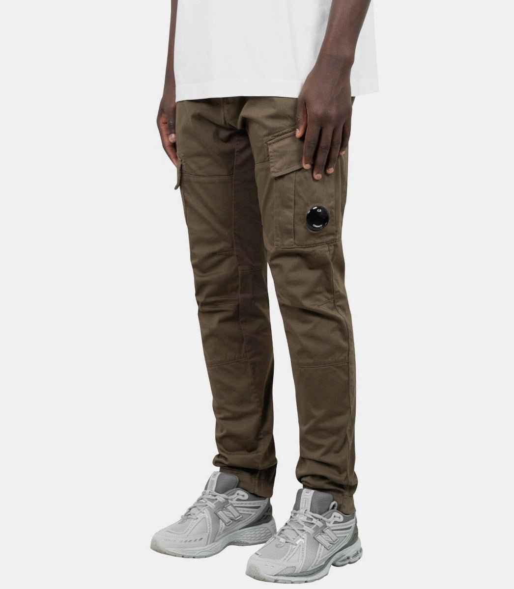 Pantalon cargo en satin stretch18CMPA056A - 005694G - 683 - 44C.p. company