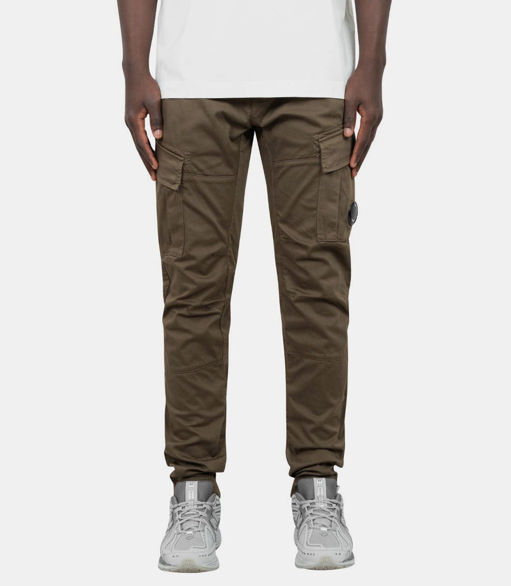 Pantalon cargo en satin stretch18CMPA056A - 005694G - 683 - 44C.p. company