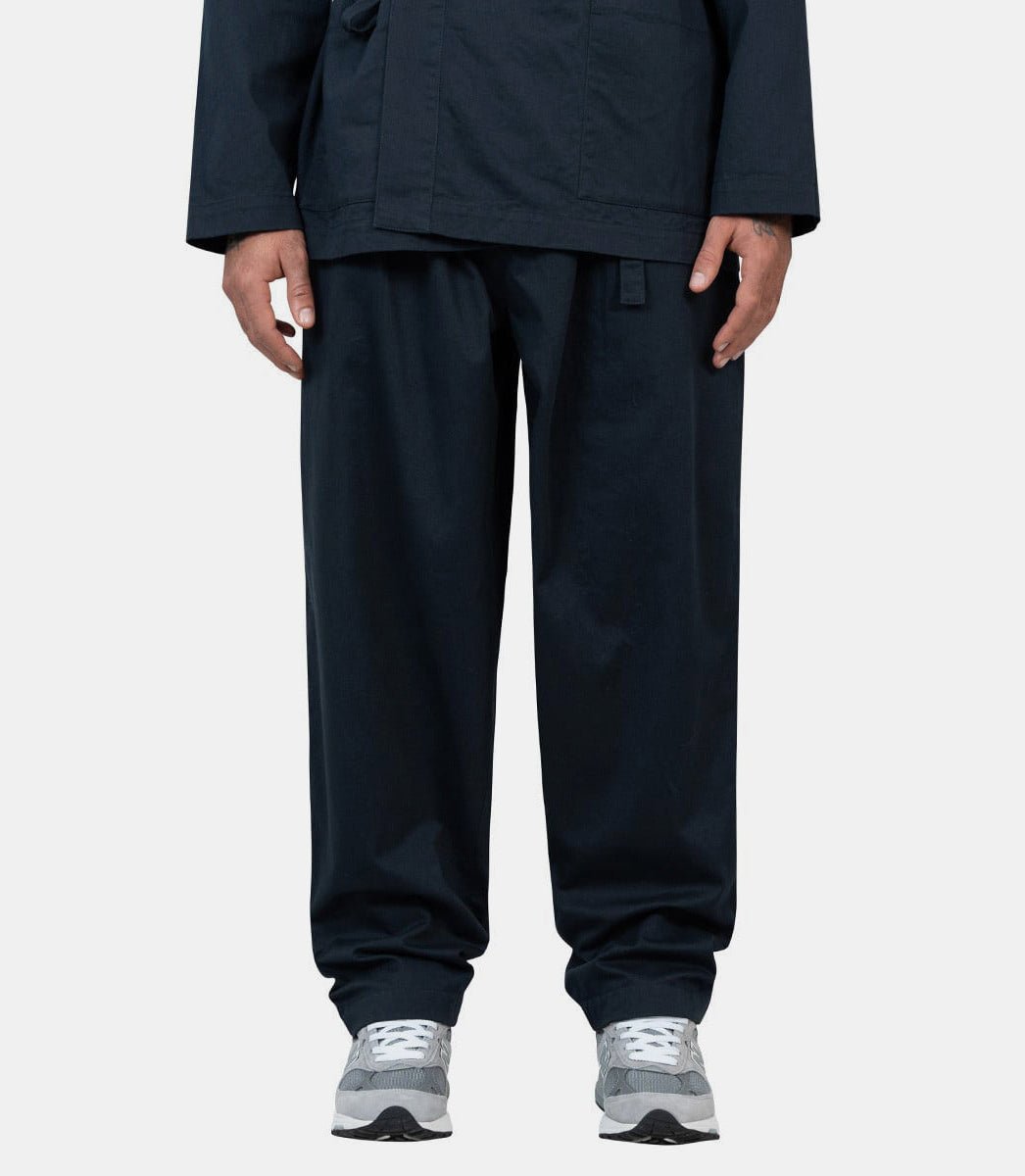 Pantalon de survêtement à plis - 00134 - NAVY - FW24 - 28 - Universal works.