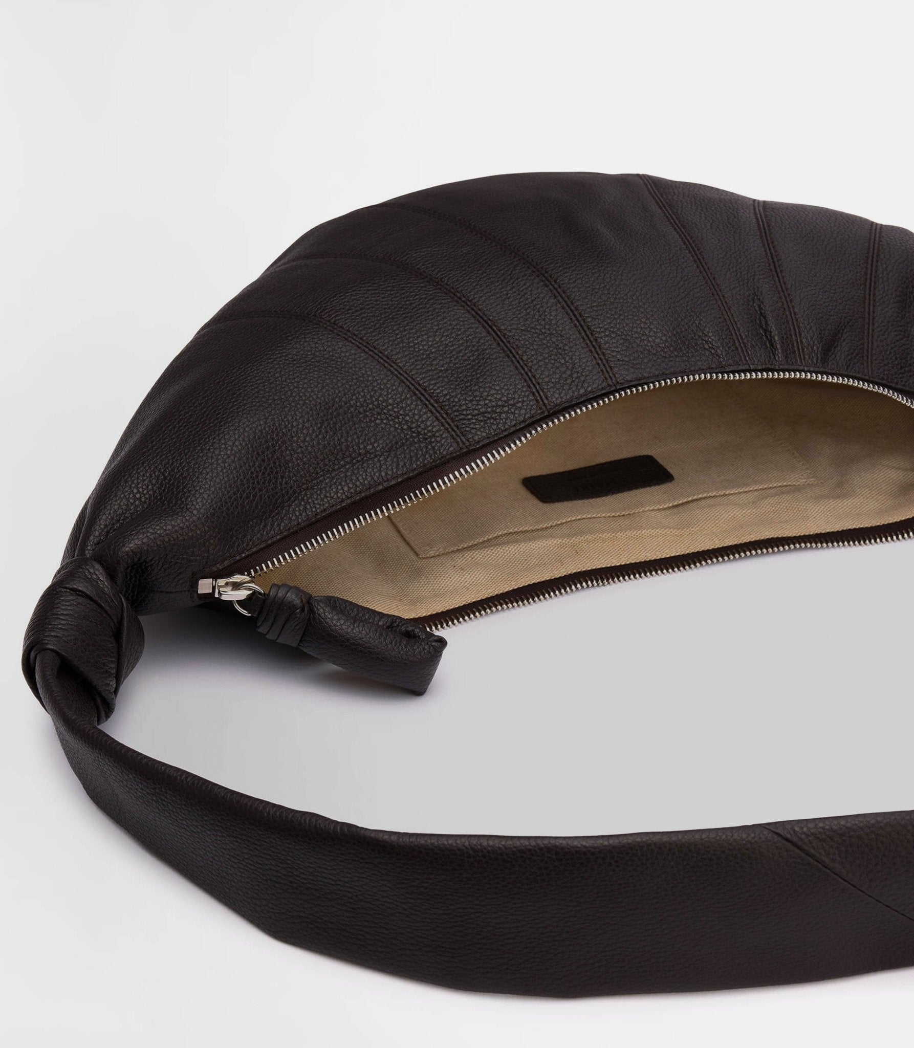 Sac medium croissant bag - BG0001 - LL095 - BR490 - OS - Lemaire