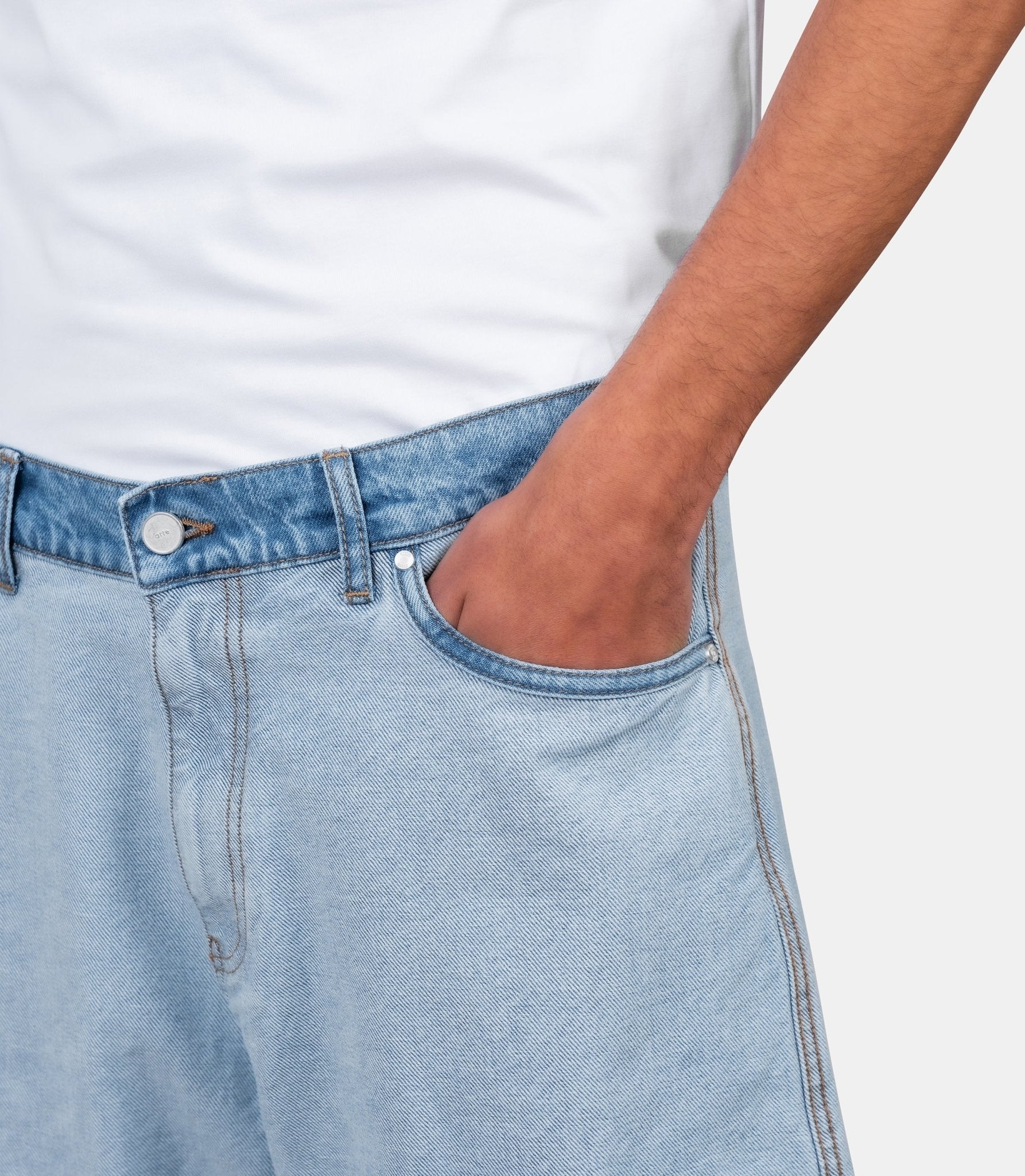 Short denim inside/out - SS26-237SHO-28 - Arte