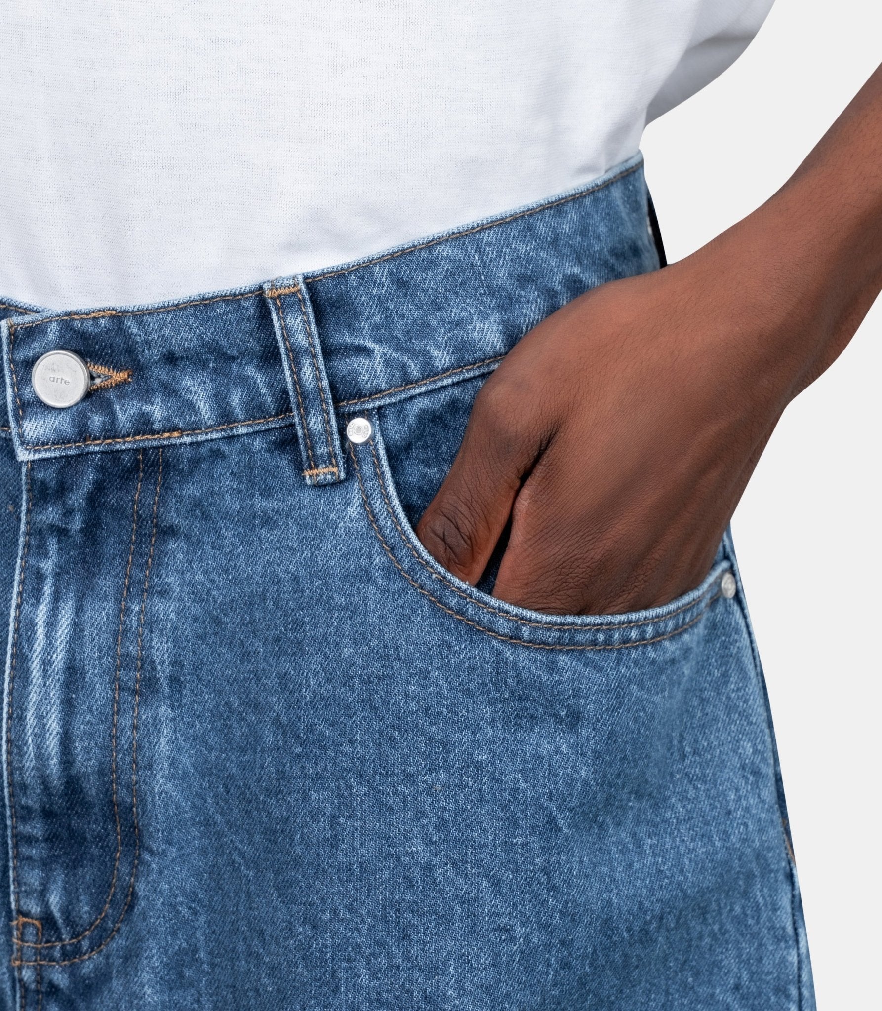 Short en denim à poche ronde-SS26-070SHO-486-28-Arte