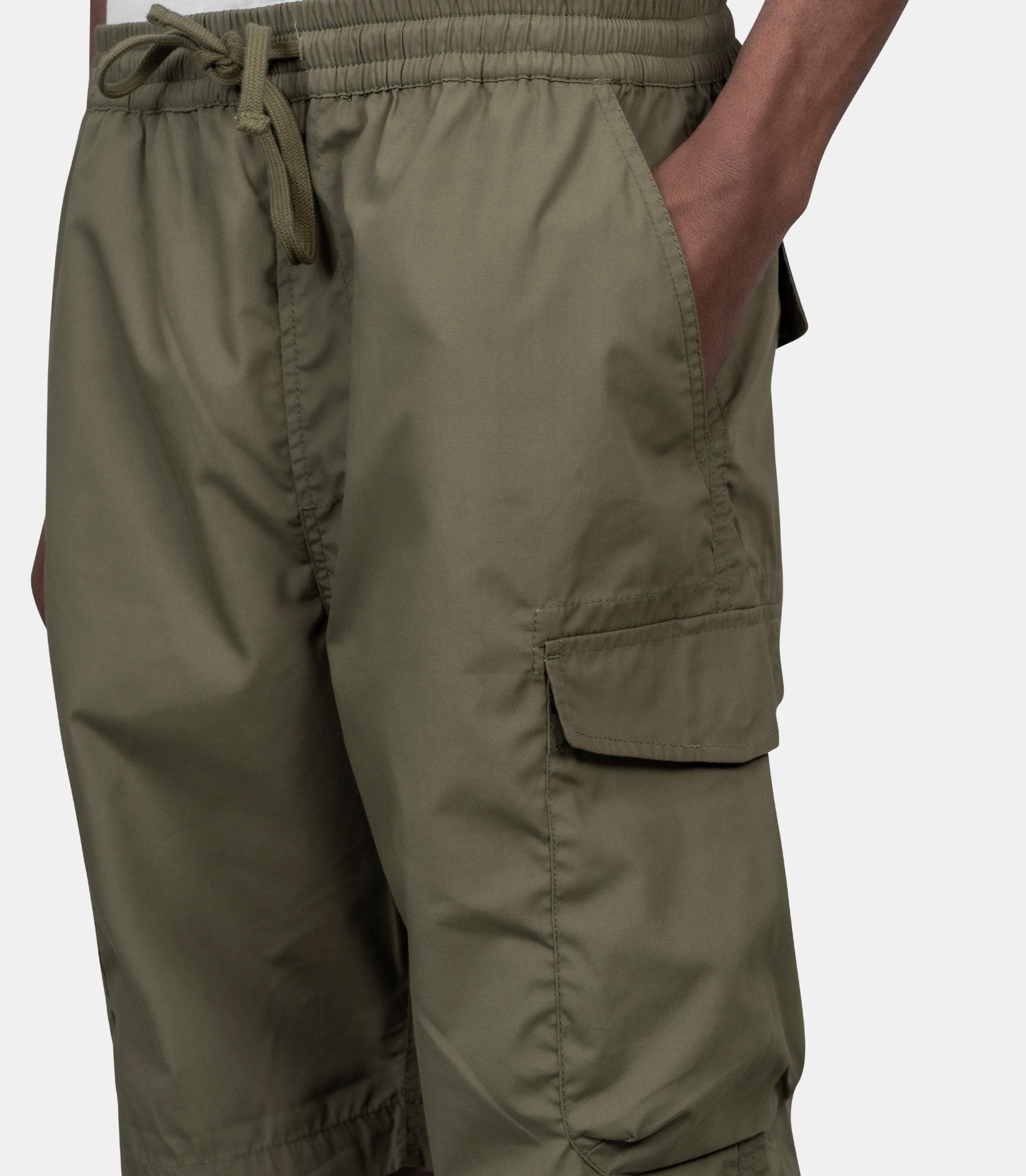 Short parachute - 34148-olive-28 - Universal works.