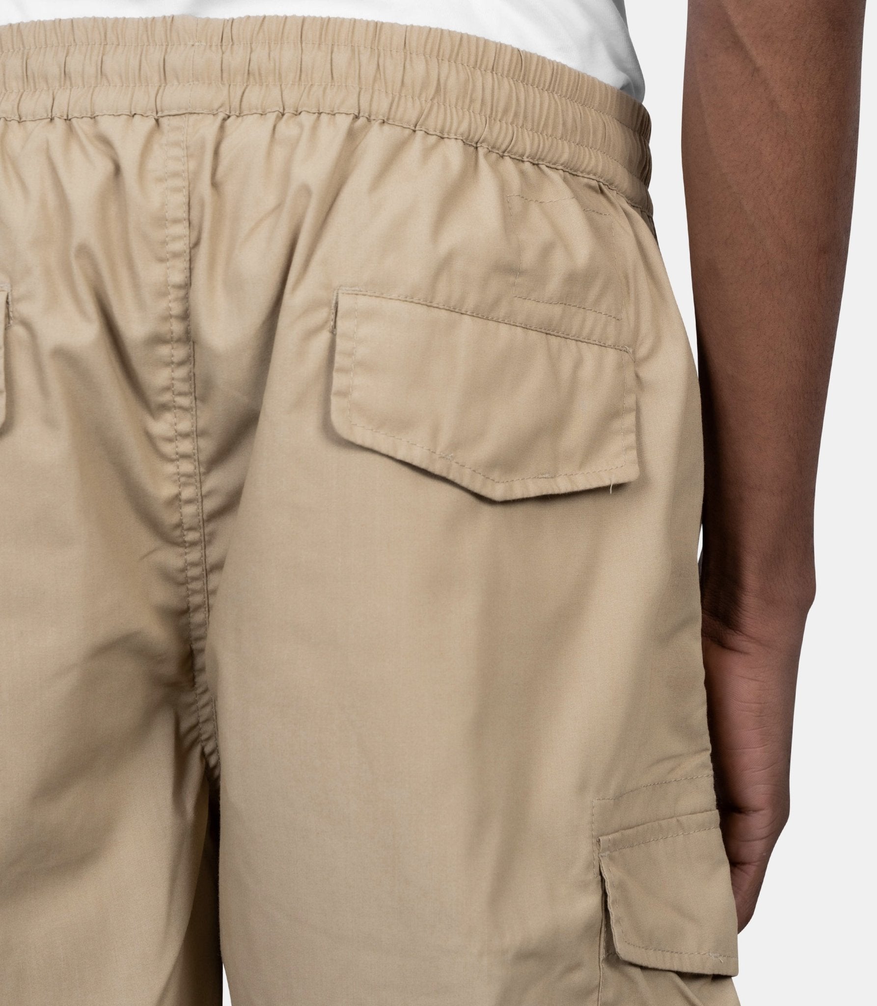 Short parachute - 34148-sand -28 - Universal works.