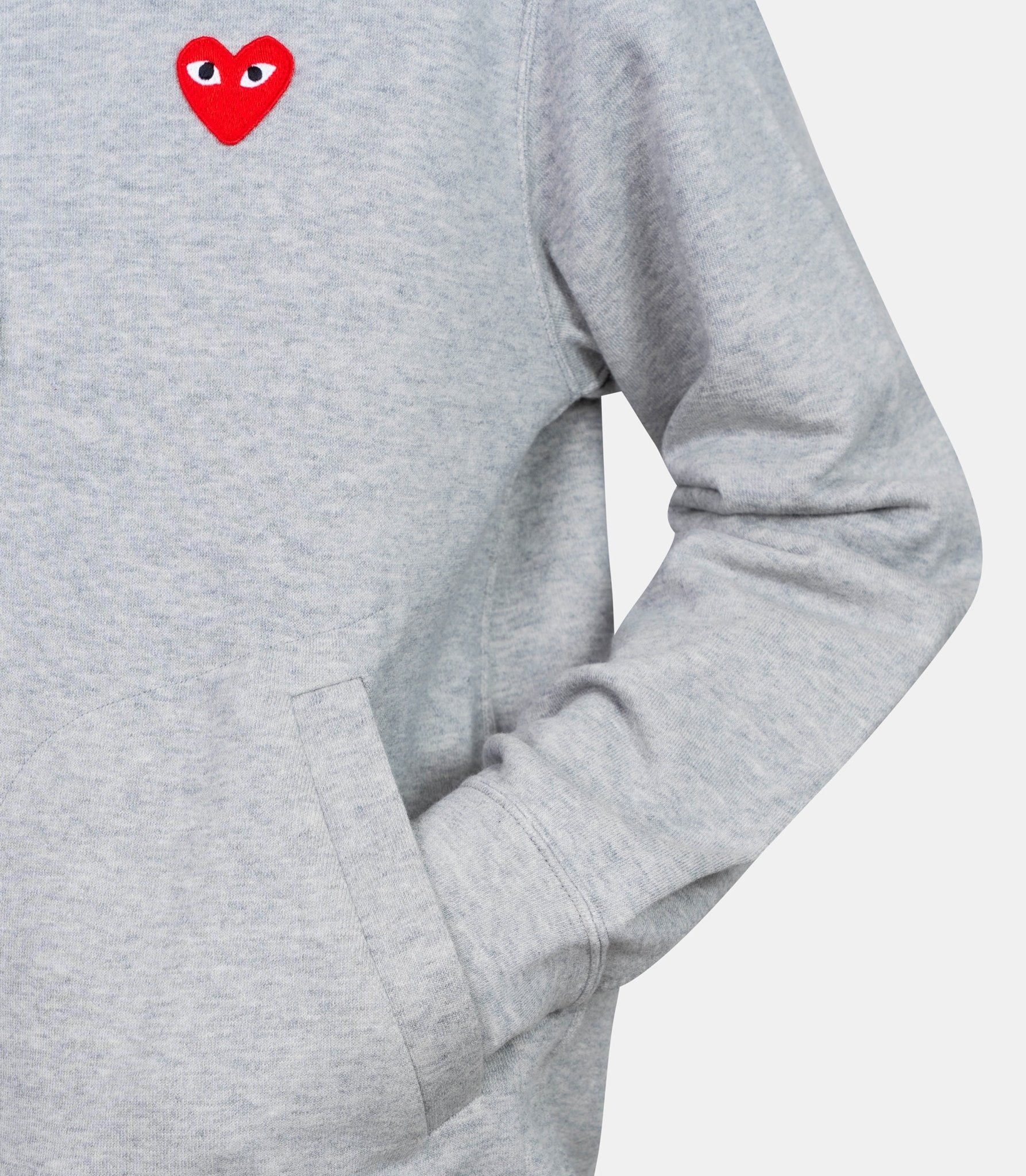 Sweatshirt tricoté avec emblème rouge - AX - T168 - 051 - 1 - S - Comme des garçons play