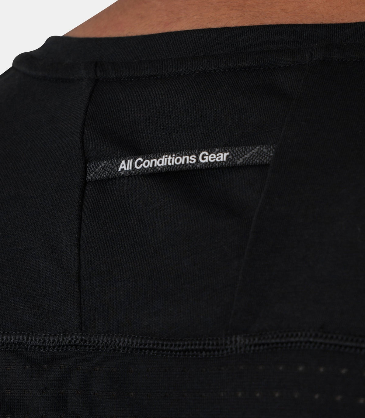 T-shirt acg solar chase-IO9677-010-S-Nike