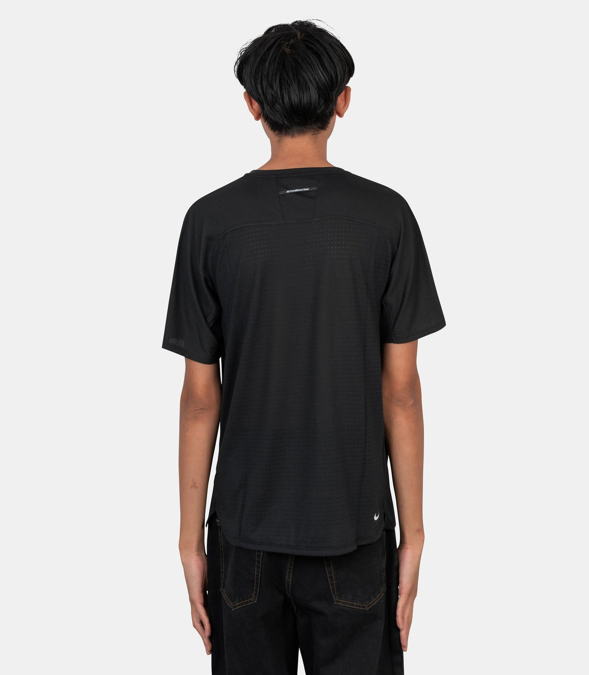 T-shirt acg solar chase-IO9677-010-S-Nike