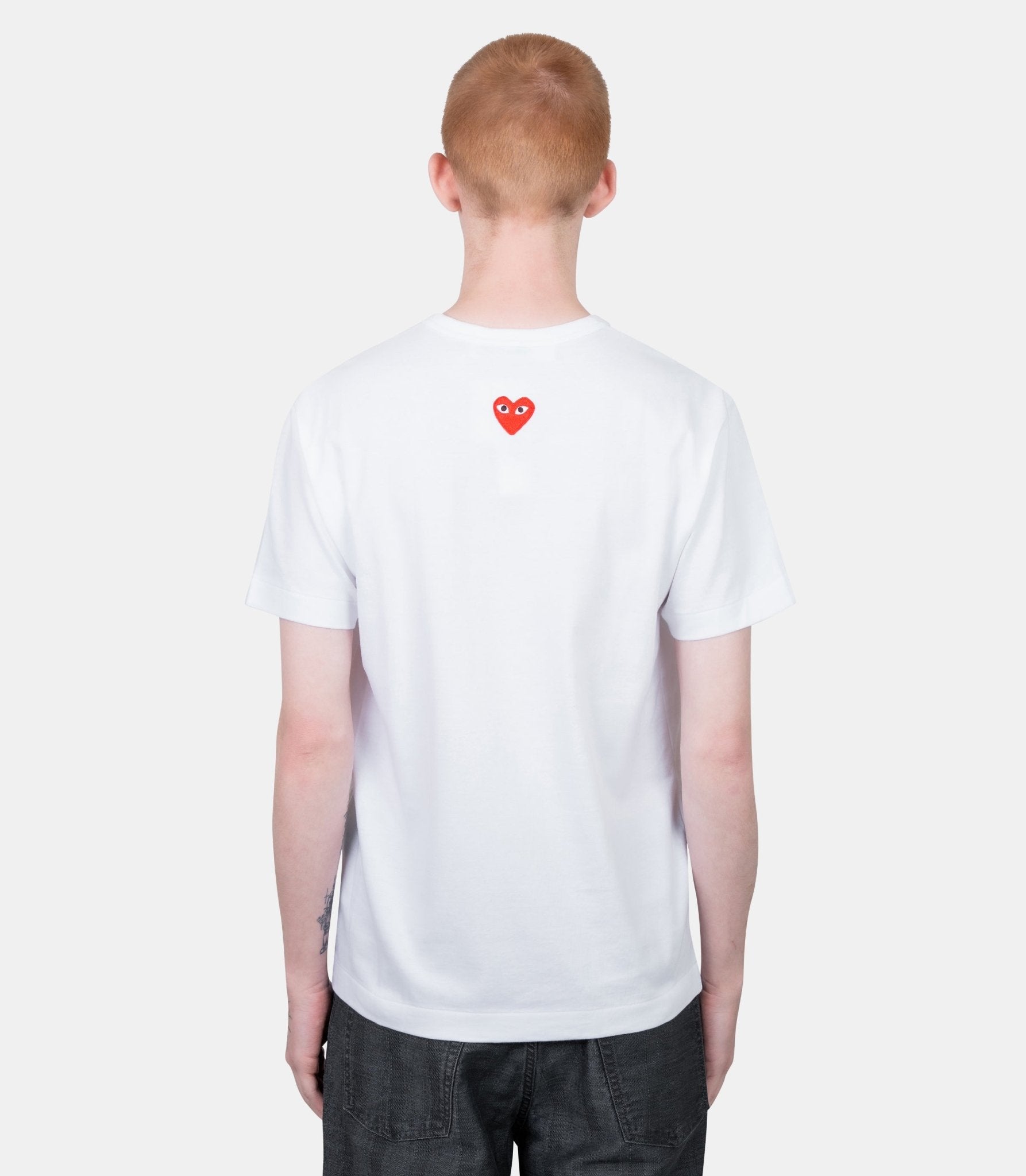 T-shirt coeur rouge retournée - AX-T340-051-3-S - Comme des garçons play