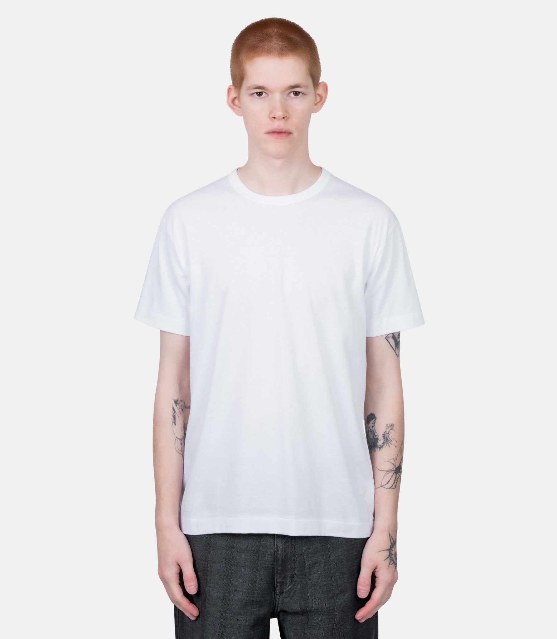 T-shirt coeur rouge retournée - AX-T340-051-3-S - Comme des garçons play