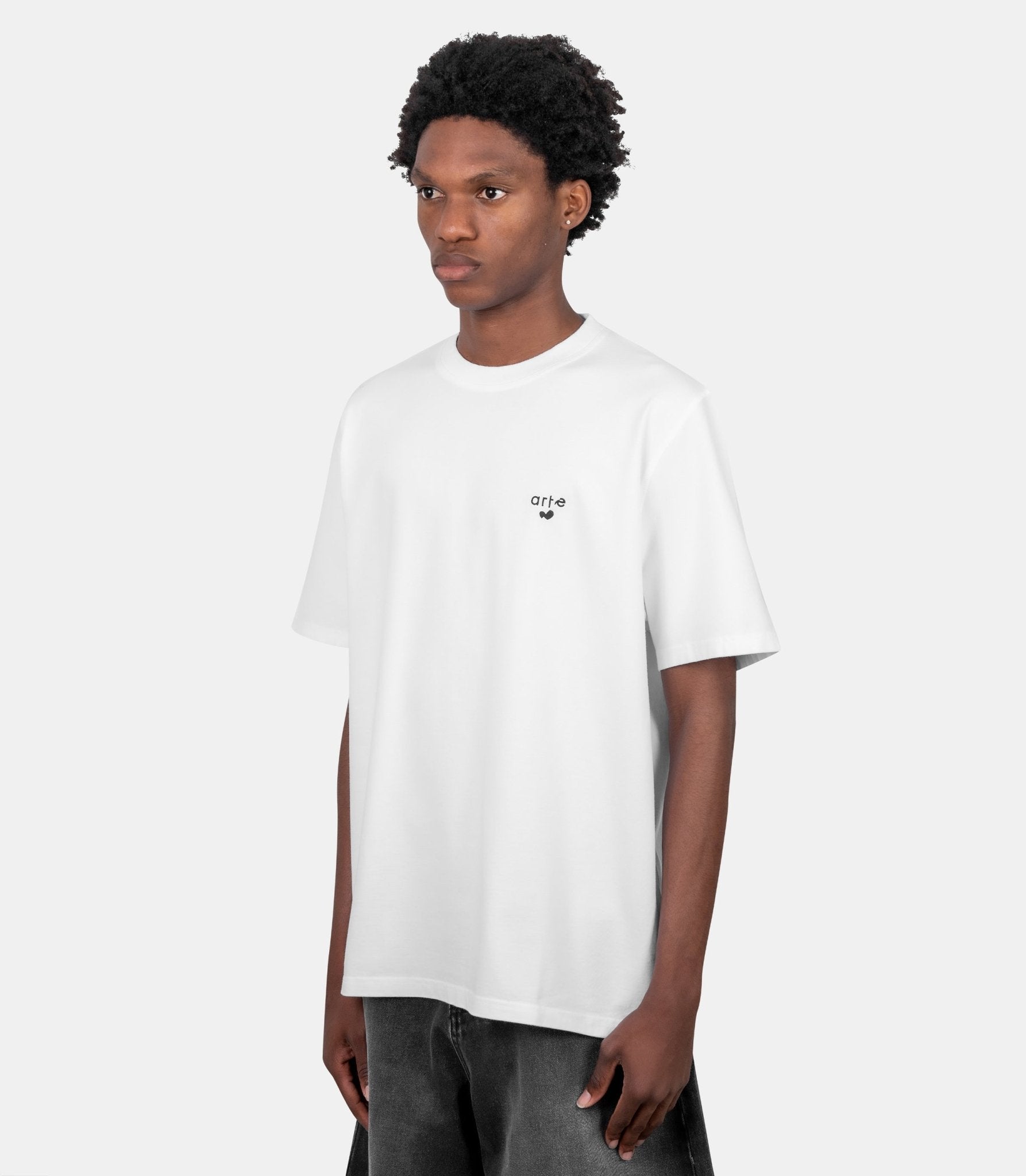 T-shirt logo coeur-SS26-125T-100-S-Arte