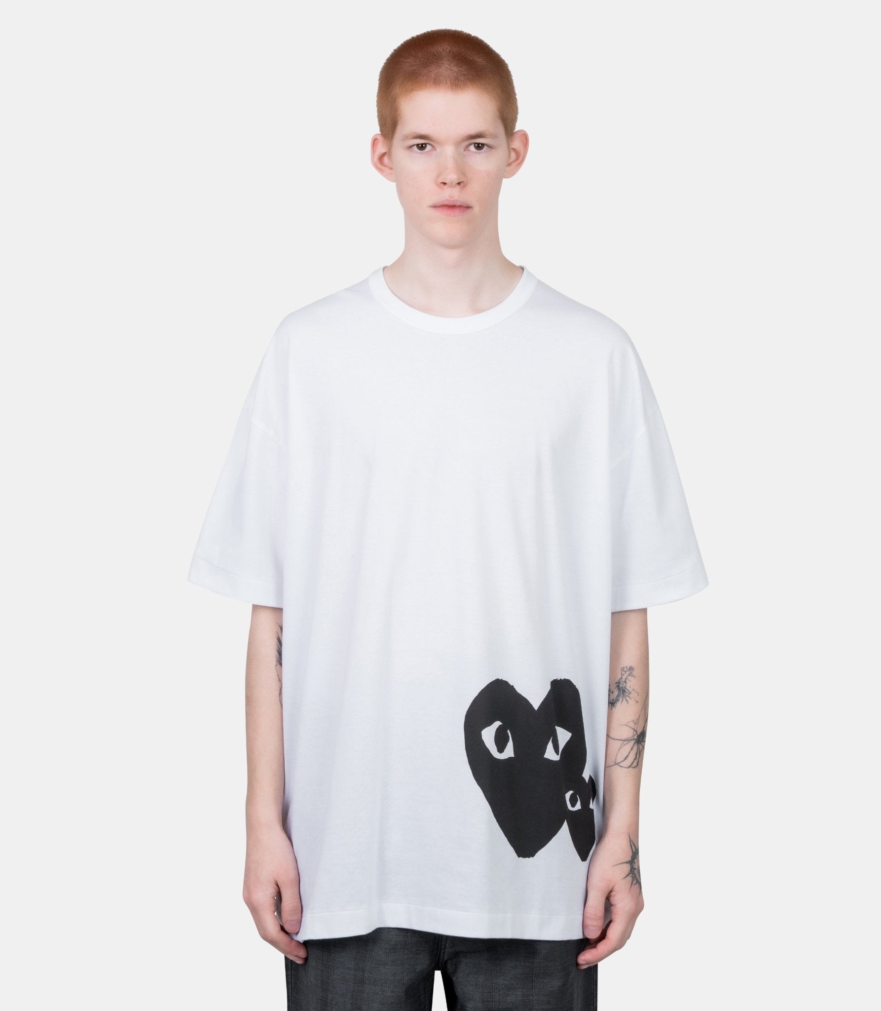 T-shirt logo cœur noir oversize - AX-T350-051-1-5-S - Comme des garçons play