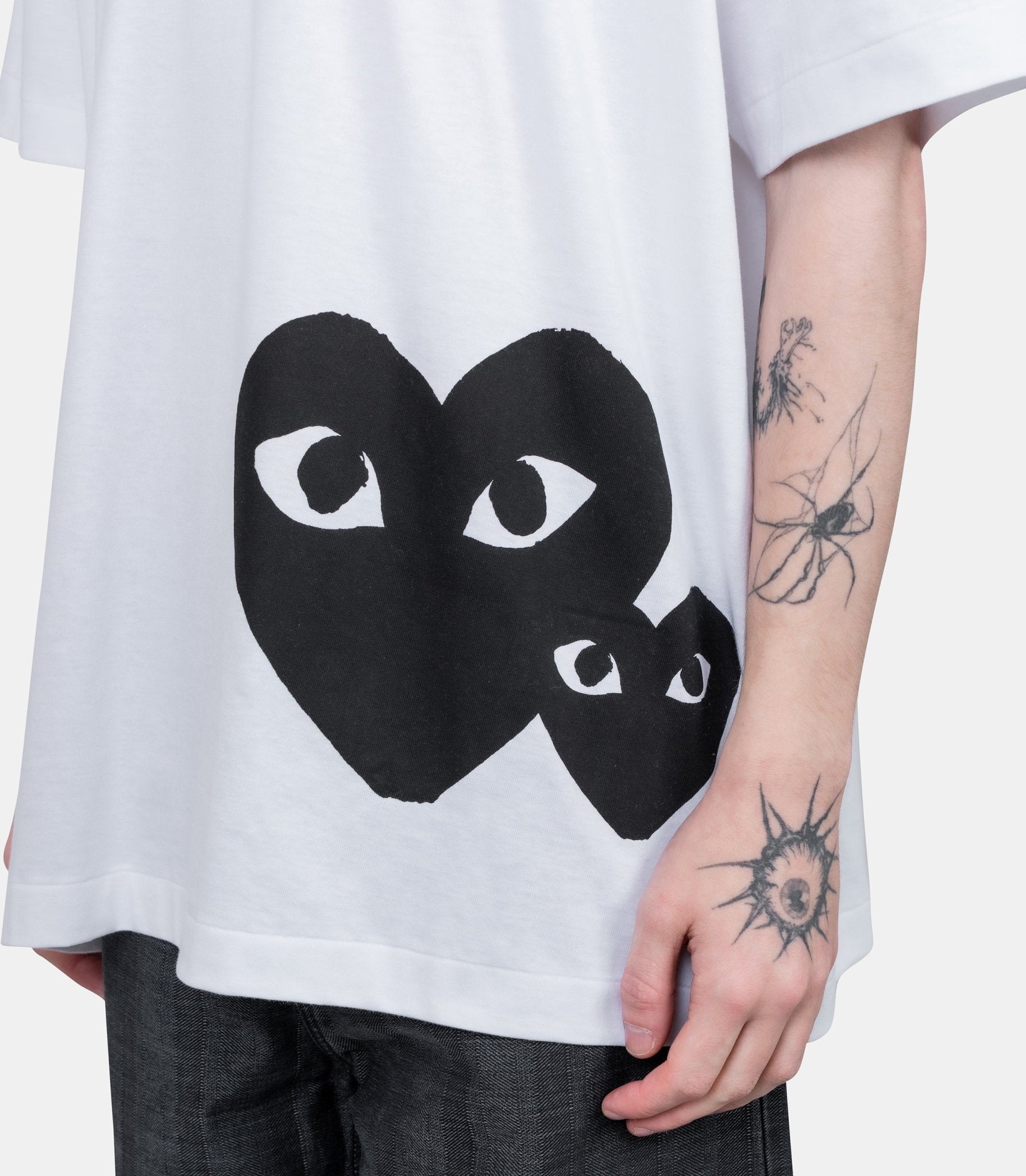T-shirt logo cœur noir oversize - AX-T350-051-1-5-S - Comme des garçons play