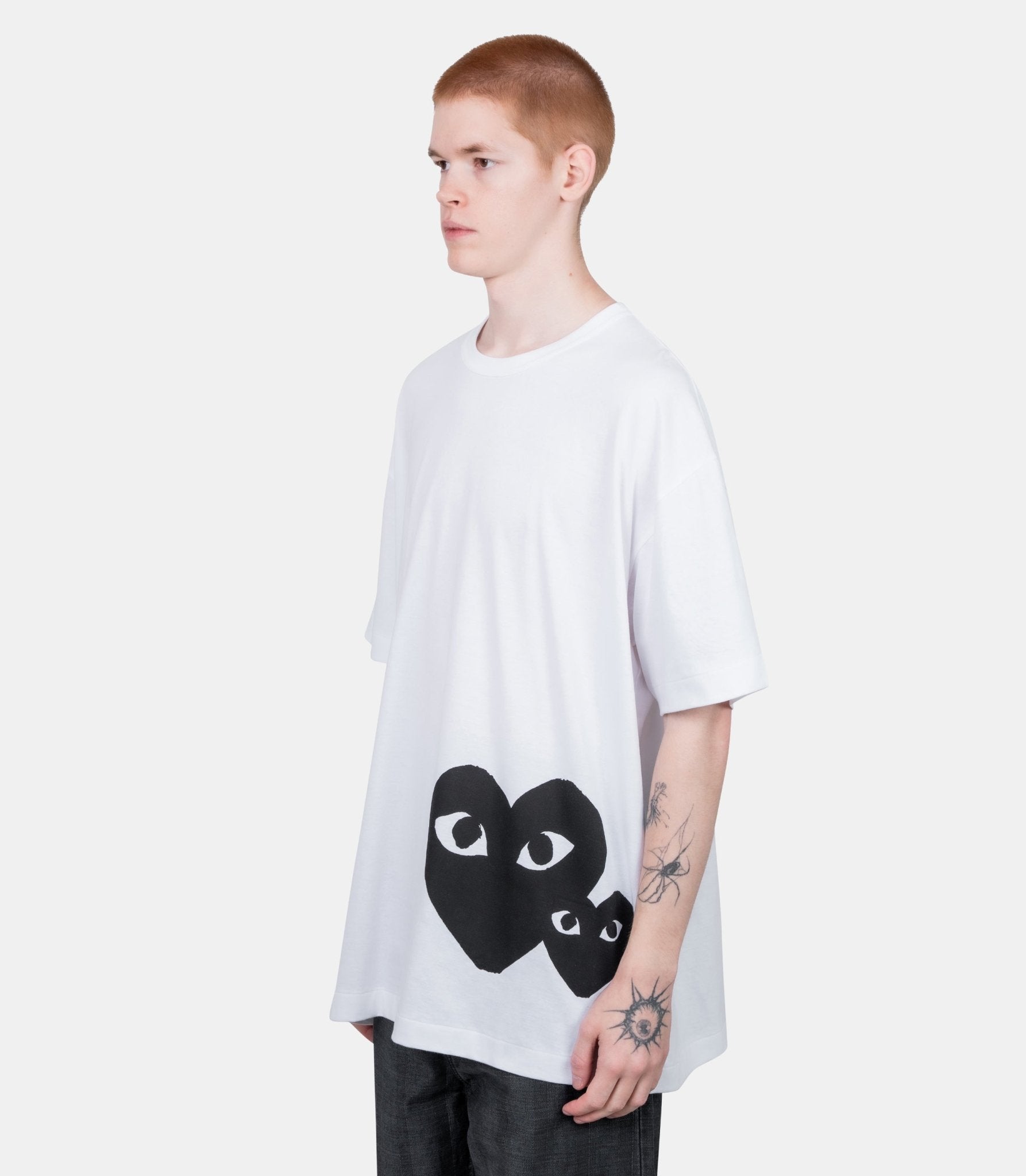 T-shirt logo cœur noir oversize - AX-T350-051-1-5-S - Comme des garçons play