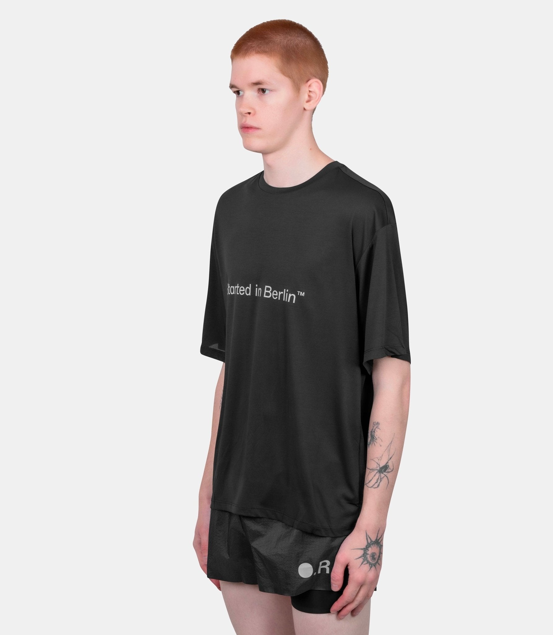 T-shirt recycled started in berlin - RSBT25bk-S - Optimistic runners