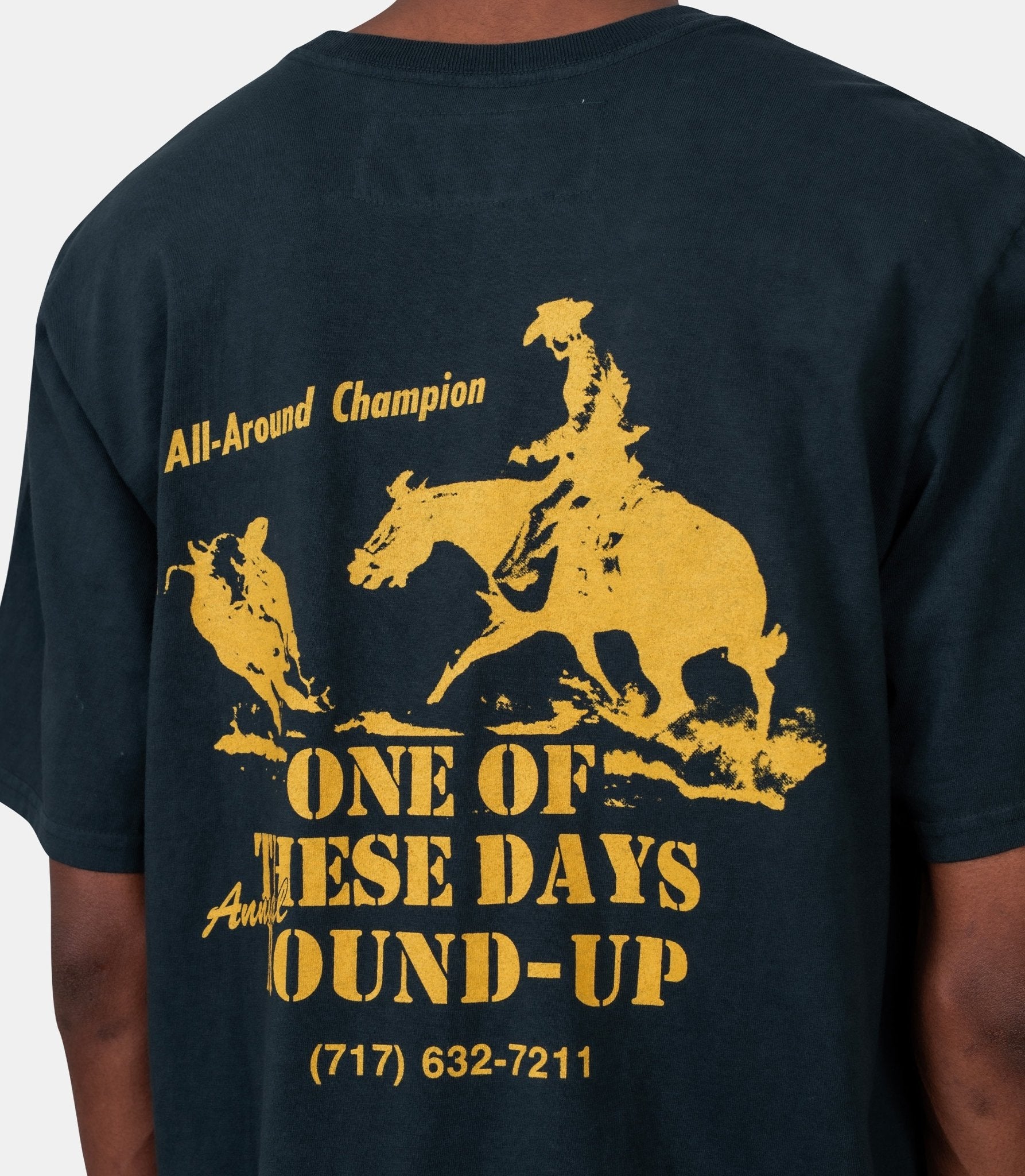 T-shirt round up - 01D-04-040-WASHEDBLACK-S - One of these days