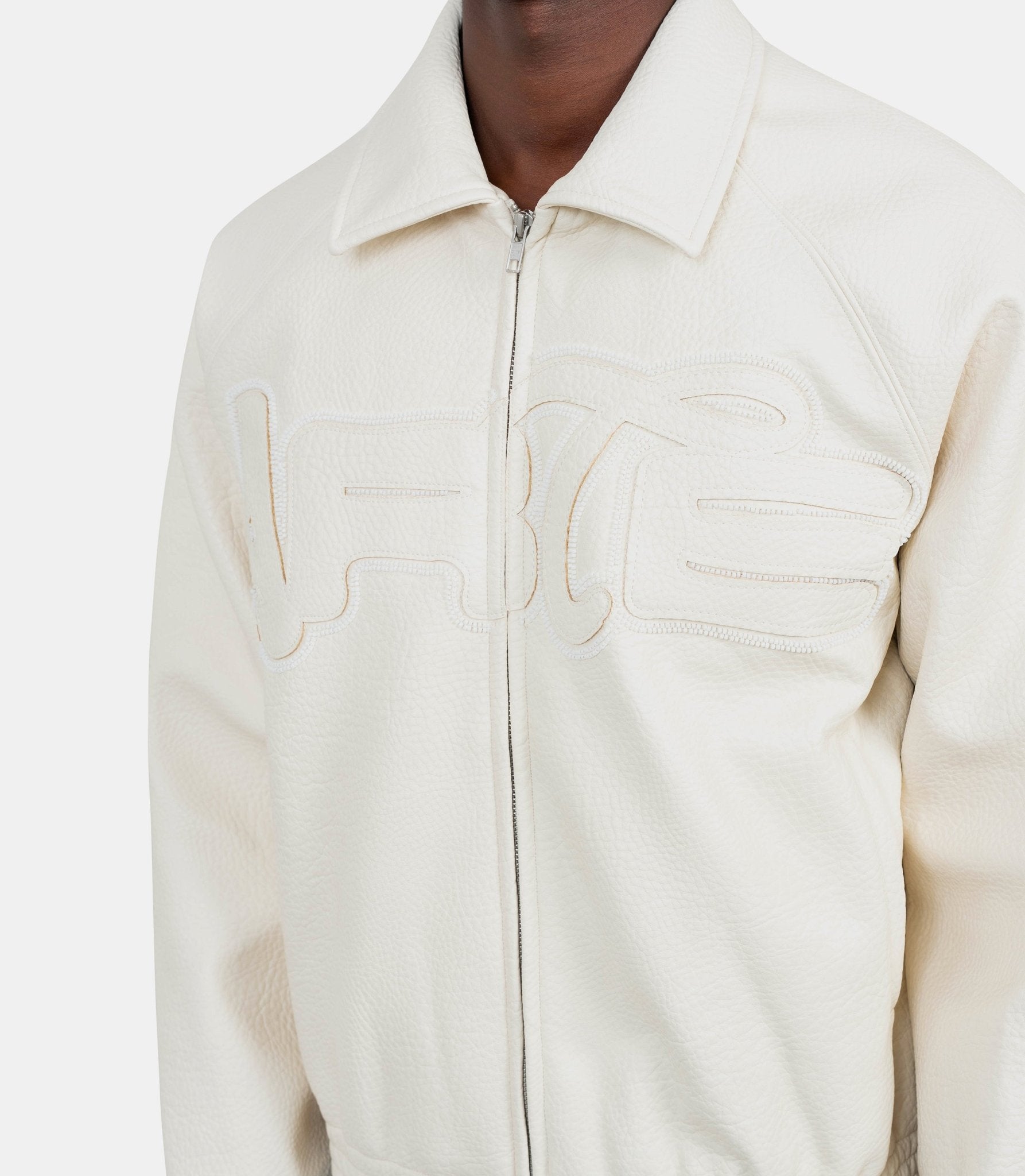 Veste à écusson et perles - SS25 - 130J - S - Arte